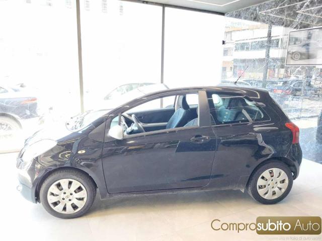 TOYOTA Yaris 1.3 3 porte