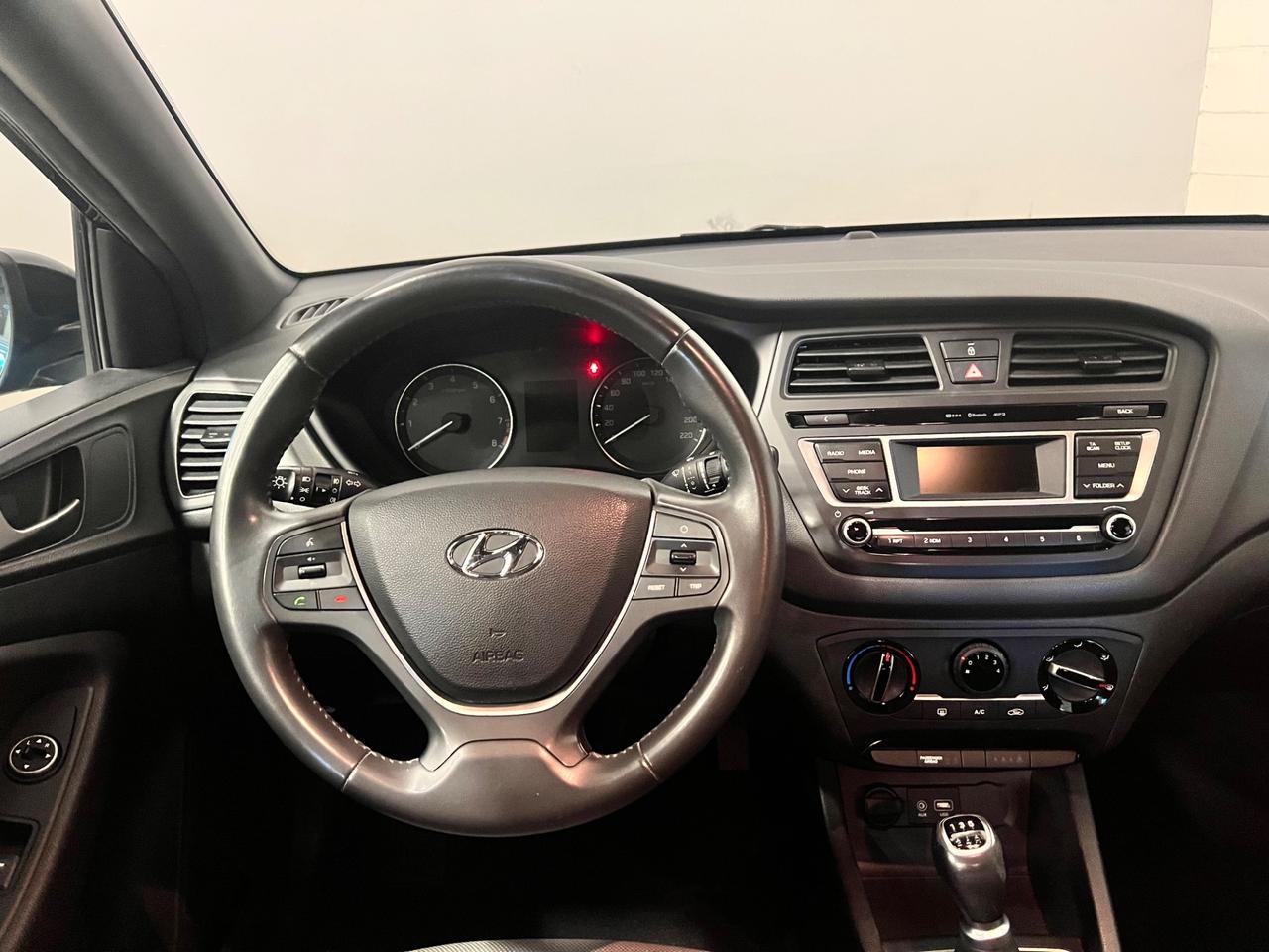 Hyundai i20 1.2 5 porte Blackline