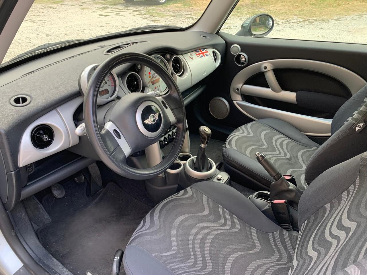 Mini 1.6 16V One de luxe