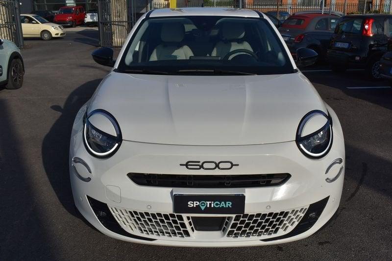 FIAT 600 1.2 Hybrid 100cv La Prima