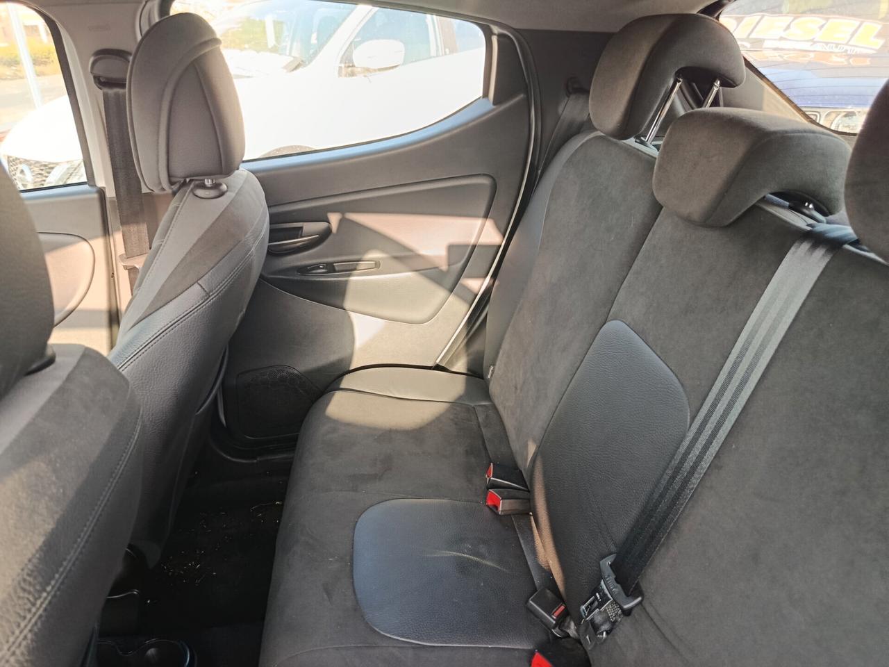 Lancia Ypsilon 1.3 MJT 95CV 5 porte S&S Platinum