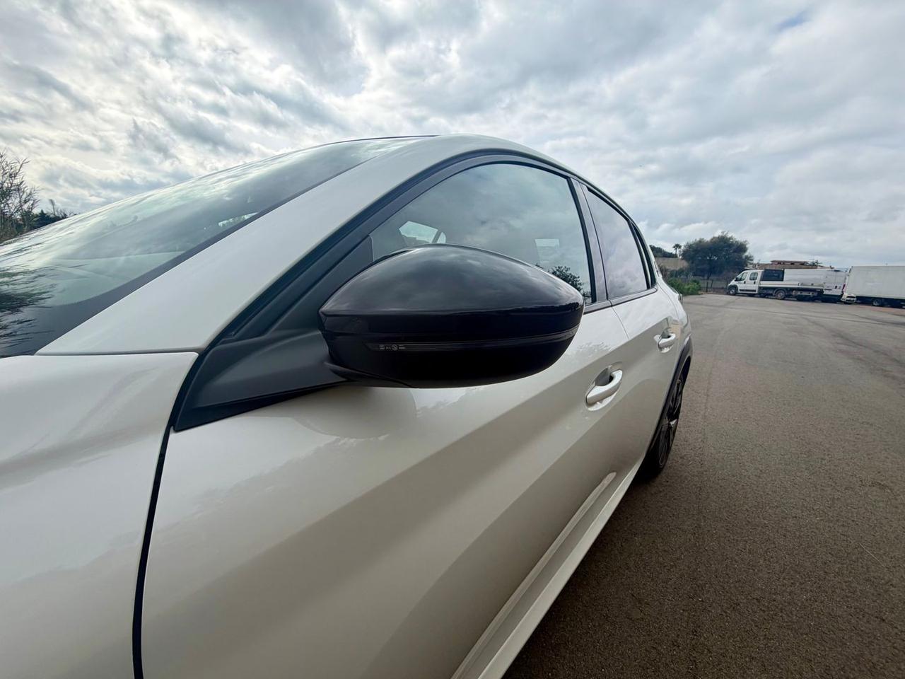 Peugeot 208 1.5 BlueHDI GT #9698