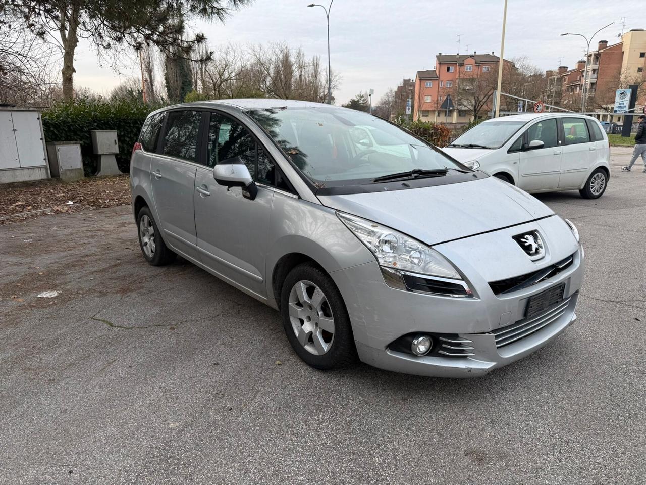 Peugeot 5008 1.6 HDi 112CV Féline