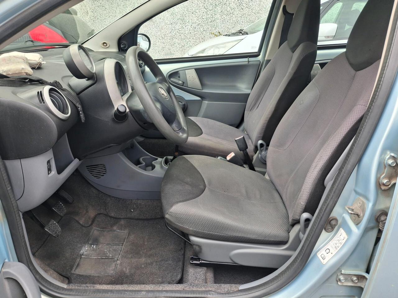 Toyota Aygo 1.0 12V VVT-i 5 Porte-NEOPATENTATI-