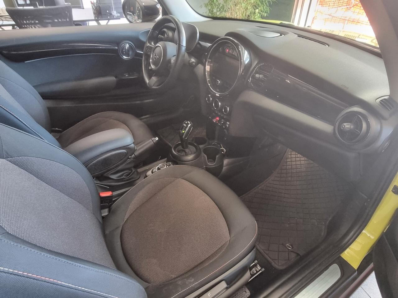 Mini 1.5 Cooper Resolute cambio automatico 3 porte