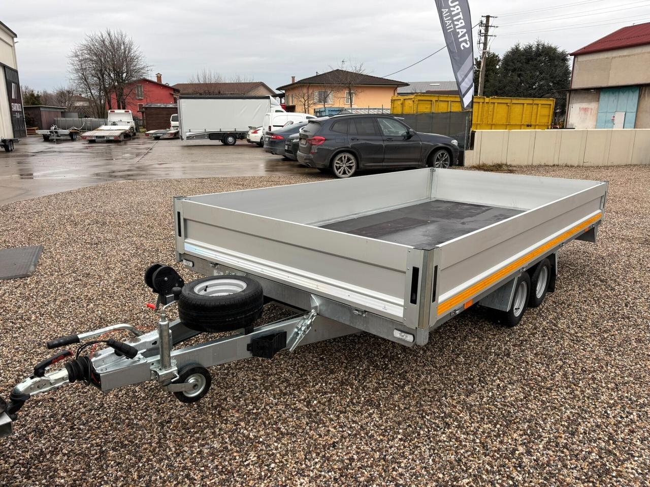 RIMORCHIO COSE CON SPONDE 4X2 2500 KG NUOVO