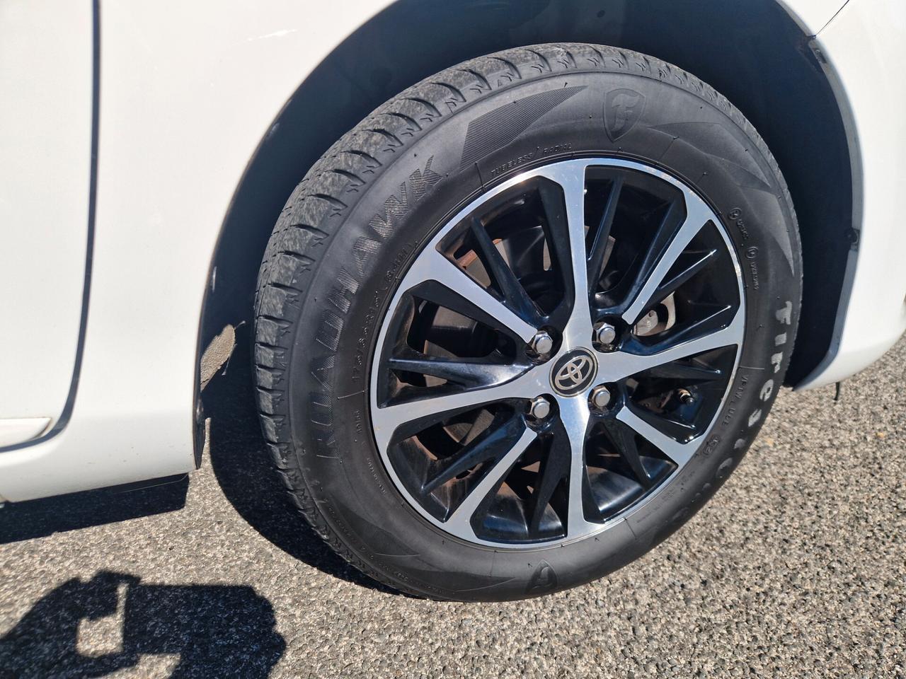 Toyota Yaris 1.5 Hybrid 5 porte Active