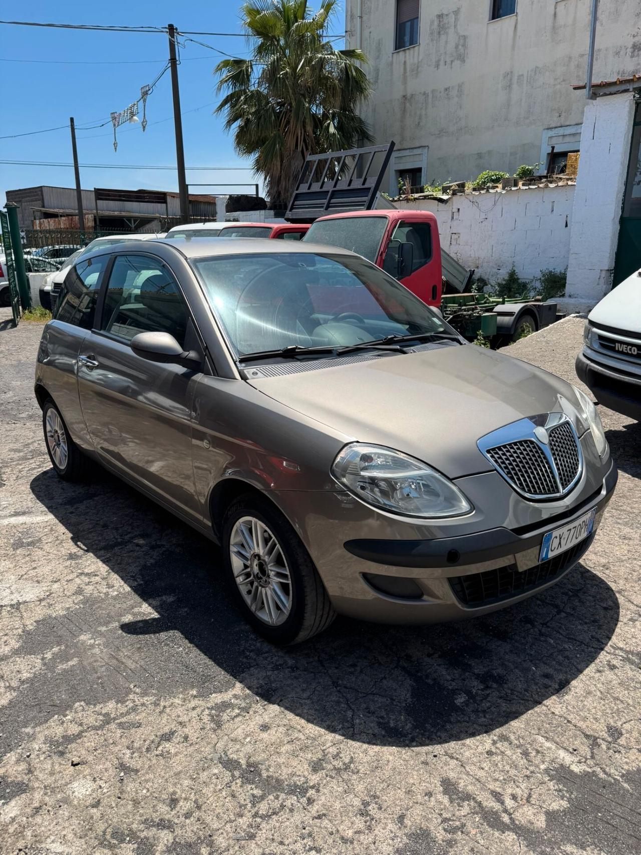 Lancia Ypsilon 1.3 Multijet 16V Platino