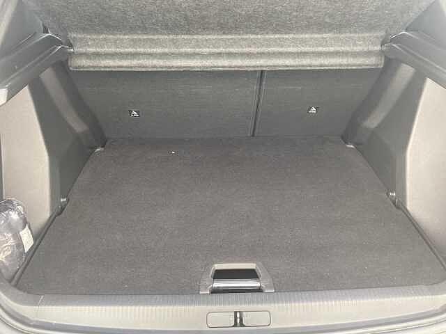 Peugeot 2008 BlueHDi 110 S&S Allure Pack