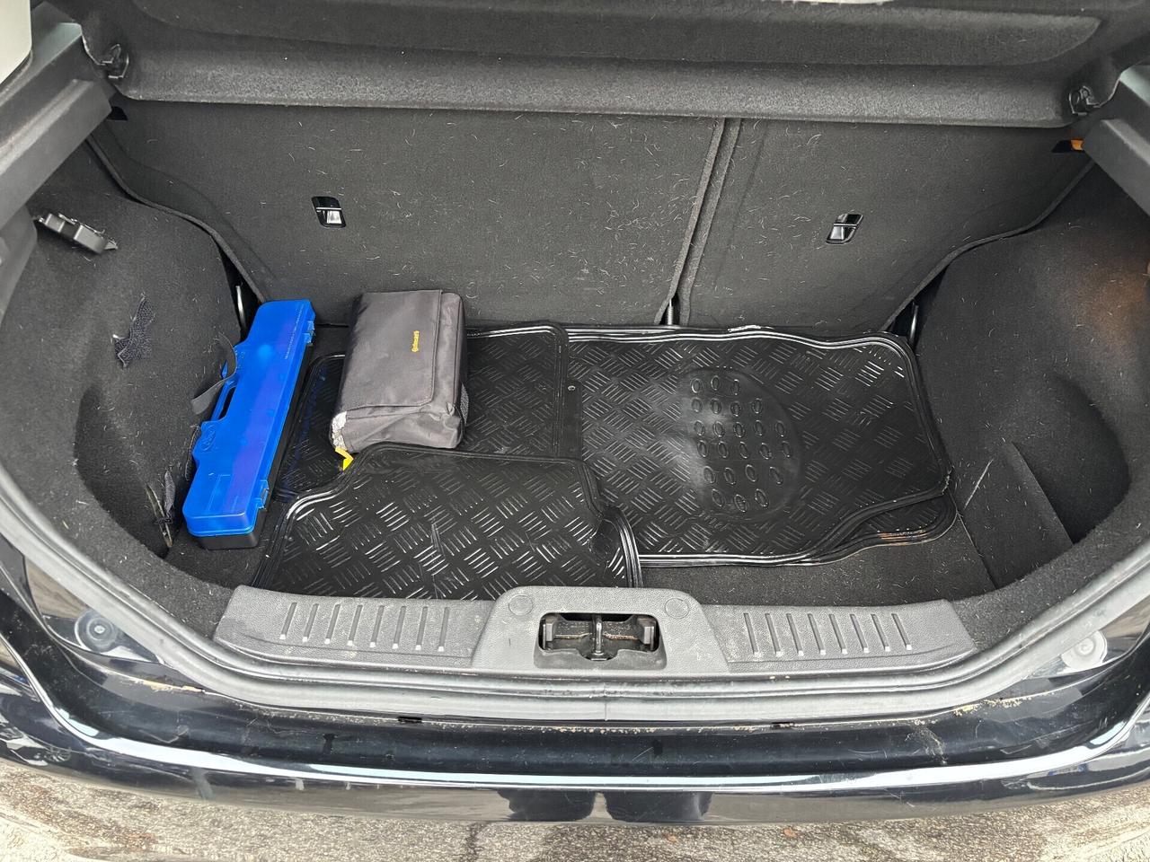 Ford Fiesta 1.4 5 porte GPL OK NEOPATENTATI