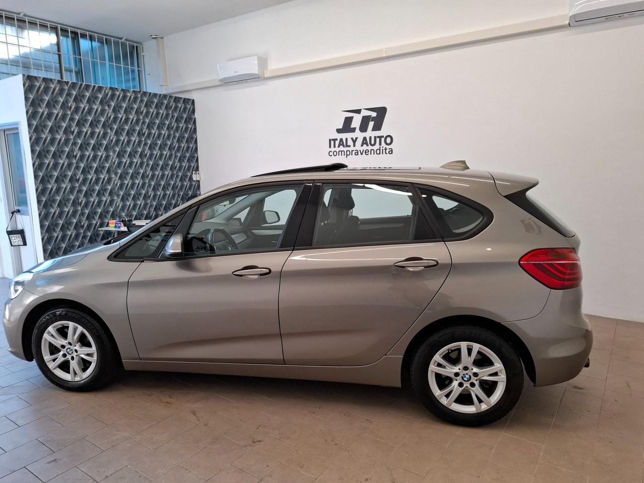 Bmw 218 i active tourer luxury automatica