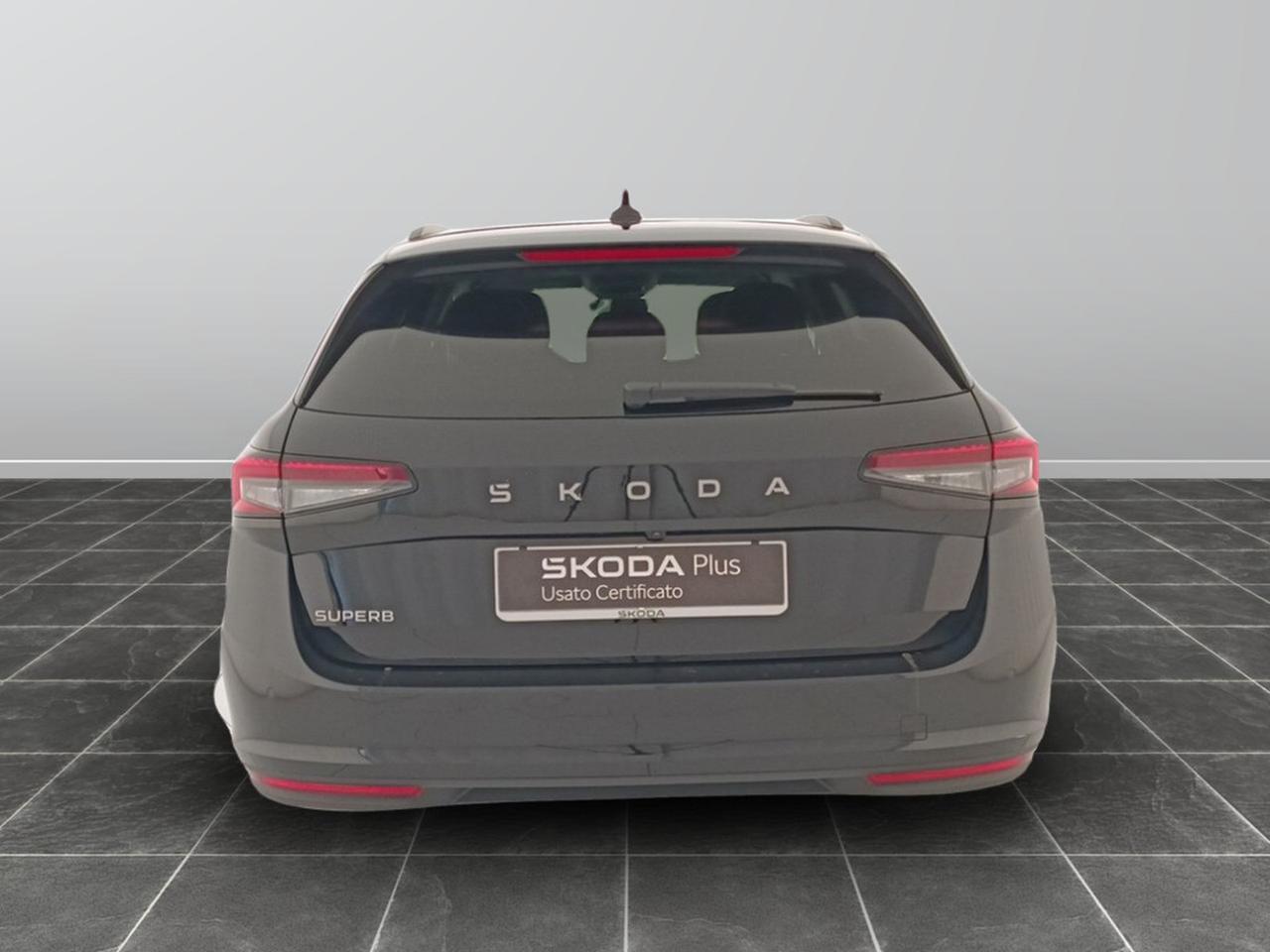 Skoda Superb wagon 2.0 tdi evo 150cv selection dsg