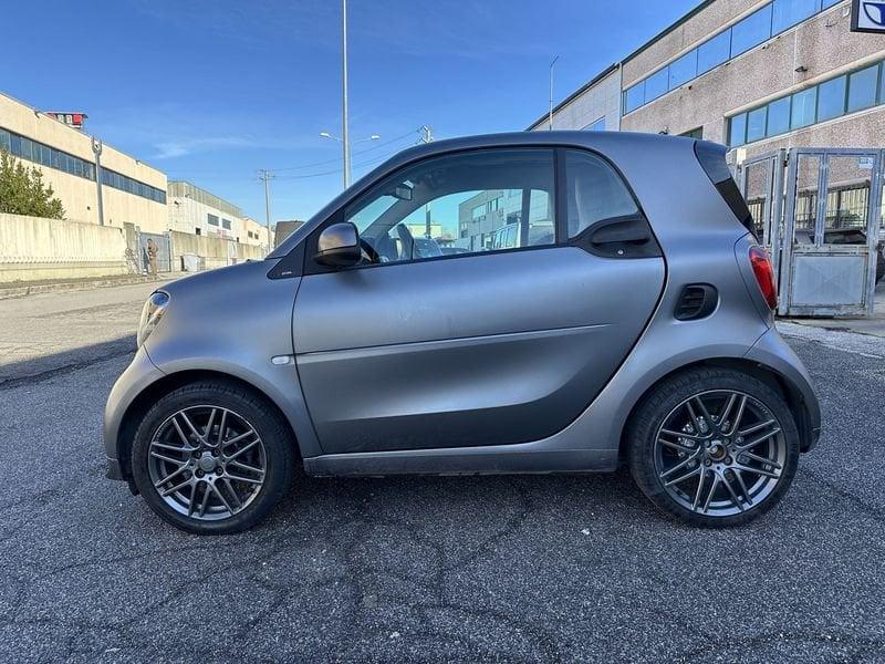 smart fortwo Smart Fortwo 1.0 Twinamic Brabus Pack 71cv