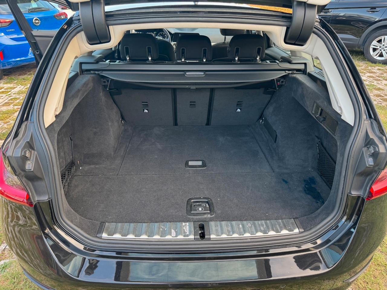 Bmw 318d Touring Business Advantage aut.