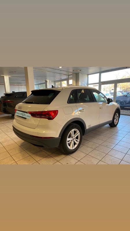 Audi Q3 35 2.0 tdi Business