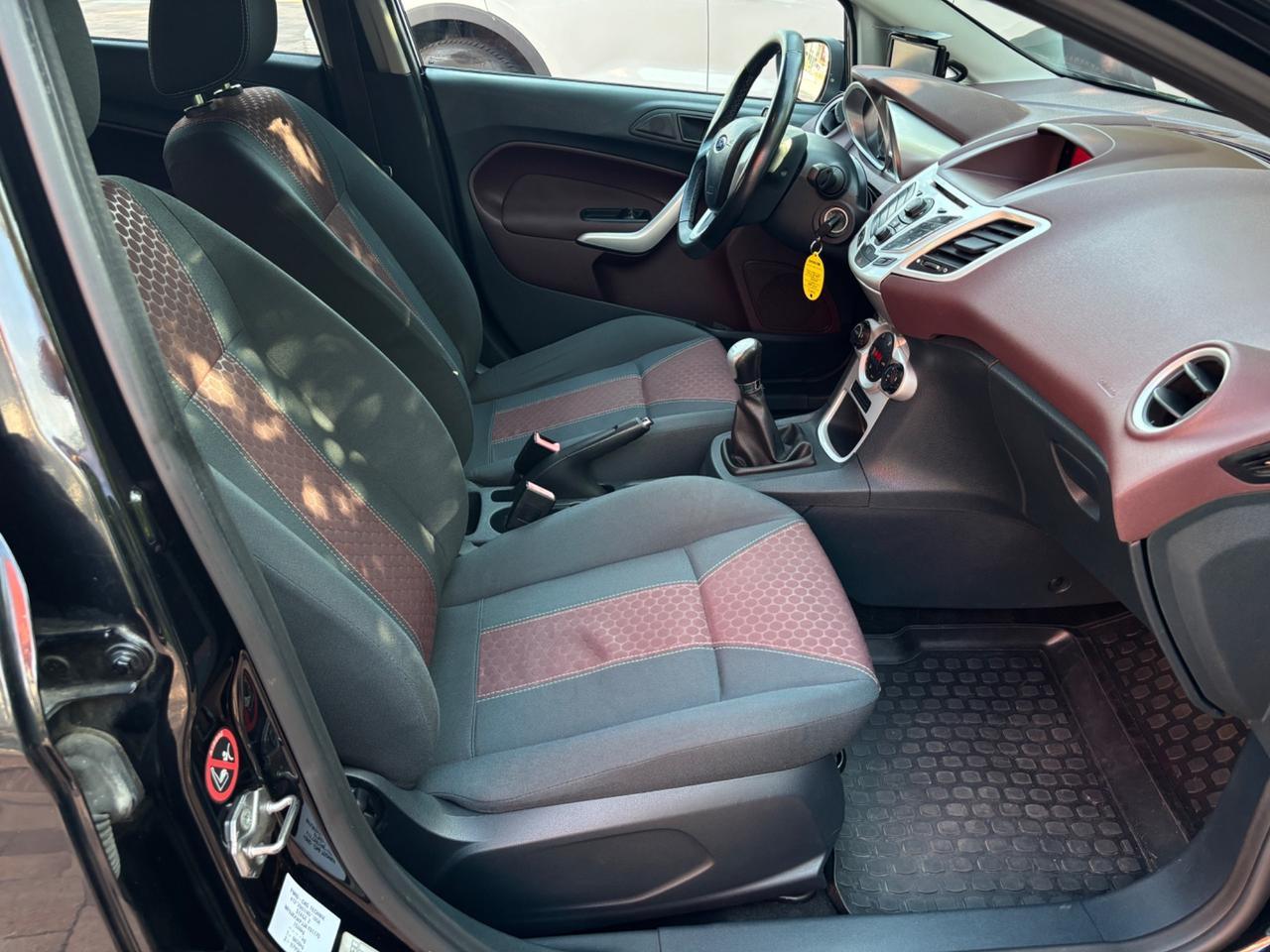 Ford Fiesta 1.4 Benzina/GPL Titanium