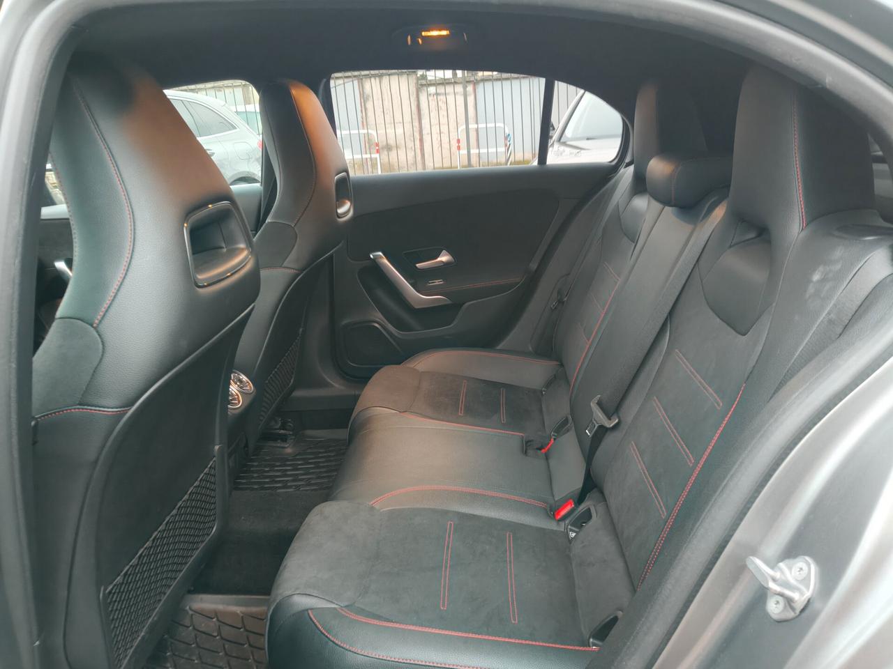 Mercedes-benz A 180 klasse Automatic Premium AMG