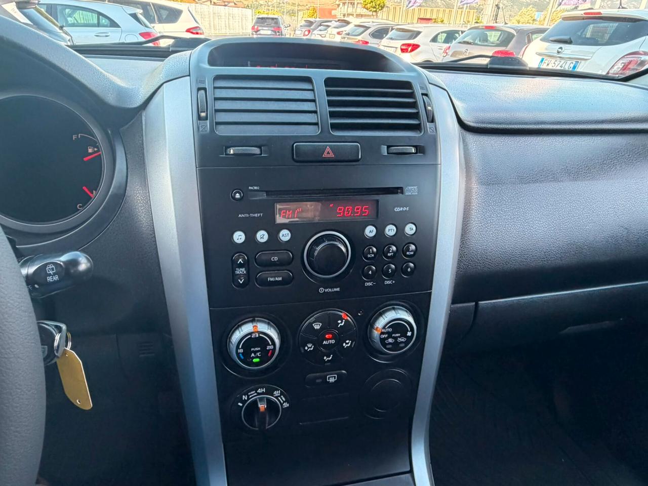 Suzuki Grand Vitara 1.9 DDiS 3 porte