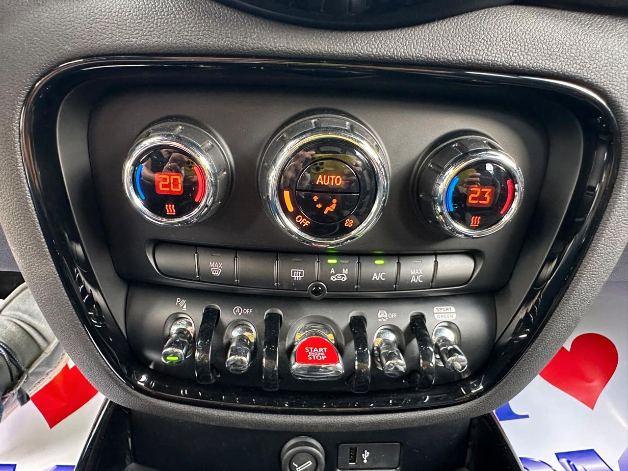MINI CLUBMAN JCW ALL4 306CV - UFFICIALE - BOOK SERVICE