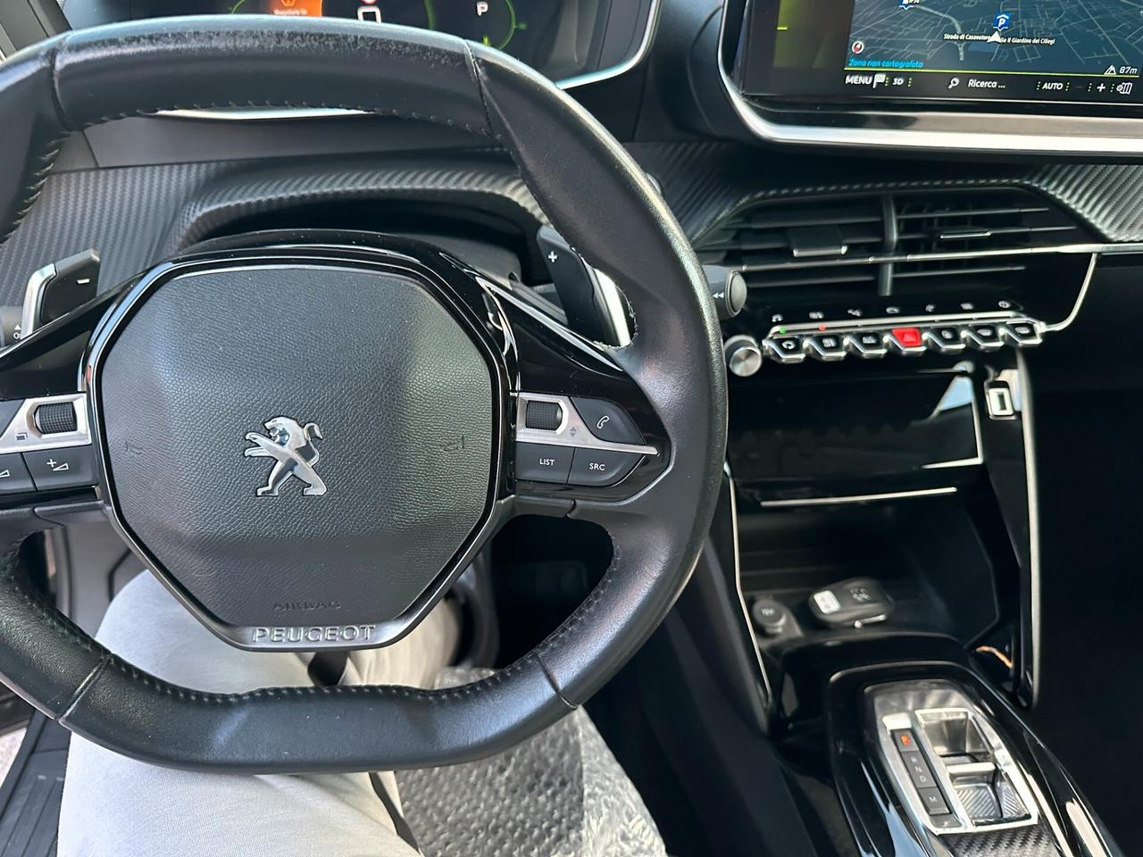 Peugeot 2008 BlueHDi 130 S&S EAT8 Allure