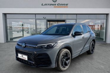 Volkswagen Tiguan 2.0 tdi R-Line 150cv dsg Con NAVIGATORE