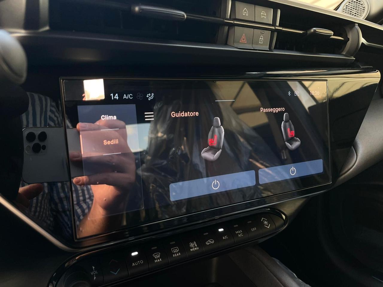 Alfa Romeo Junior 1.2 136 CV Hybrid eDCT6 Speciale