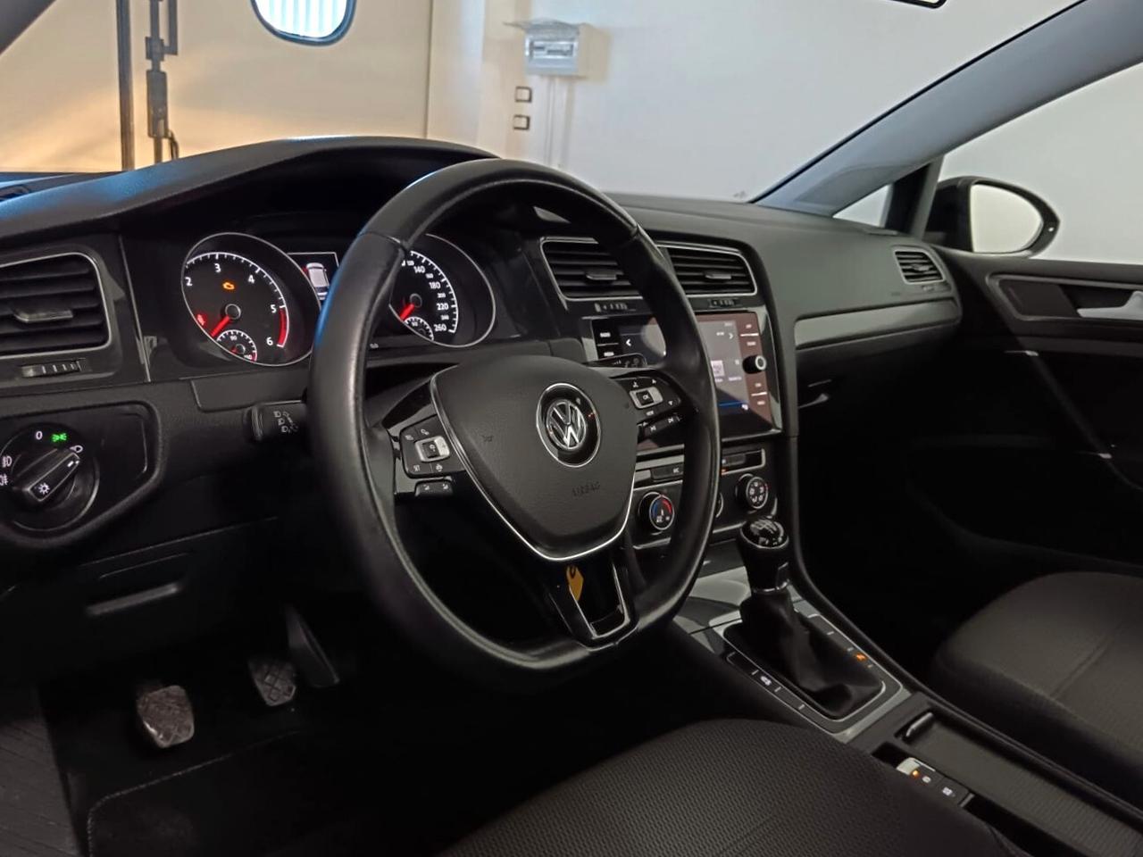Volkswagen Golf 1.6 TDI