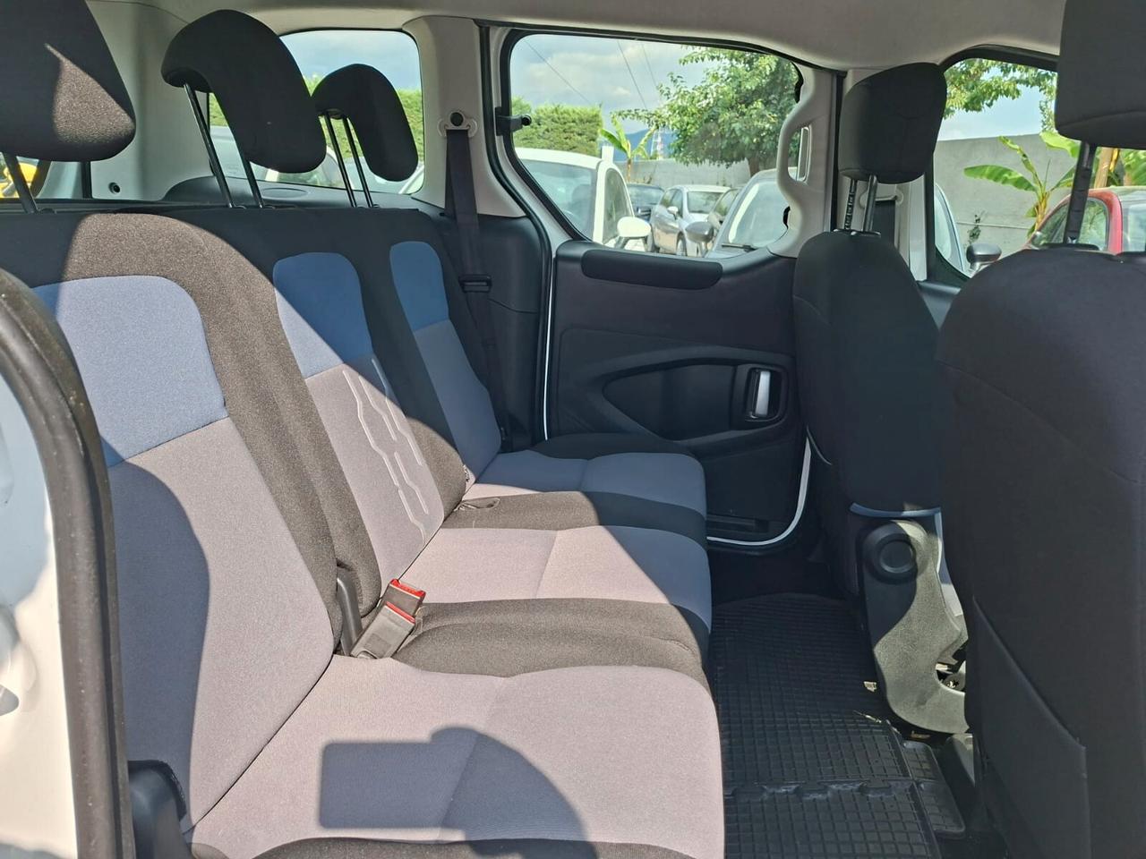 Peugeot Partner Tepee Mix BlueHDi 120 S&S Active