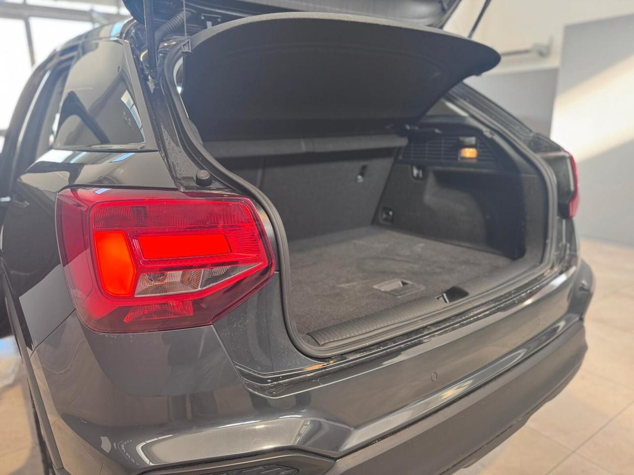 Audi Q2 30 TDI S tronic Business