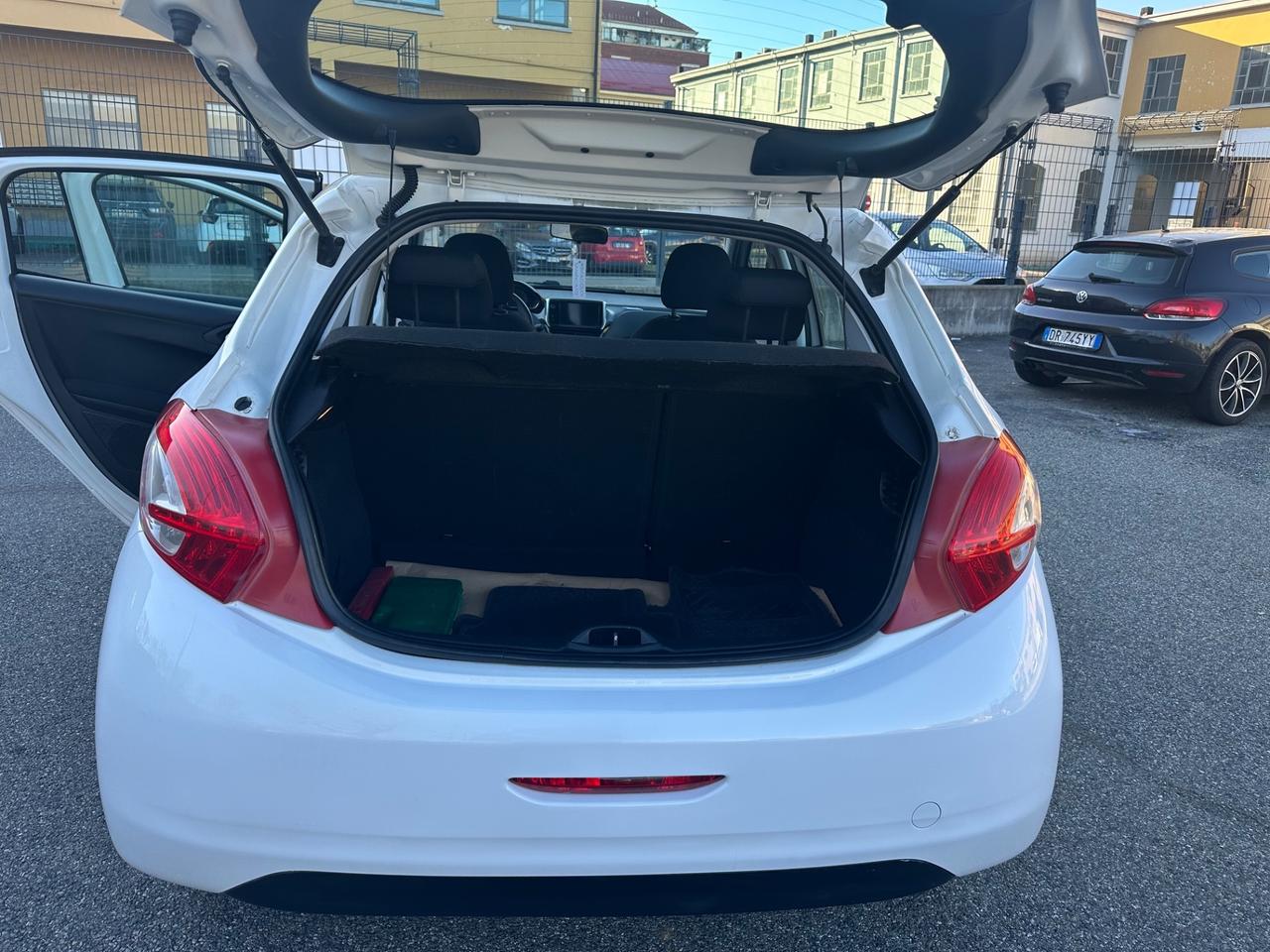 Peugeot 208 1.4 VTi 95 CV 5p. GPL Access