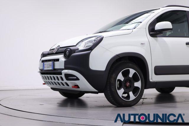 FIAT Panda Cross 1.0 FIREFLY S&S HYBRID NEOPATENTATI