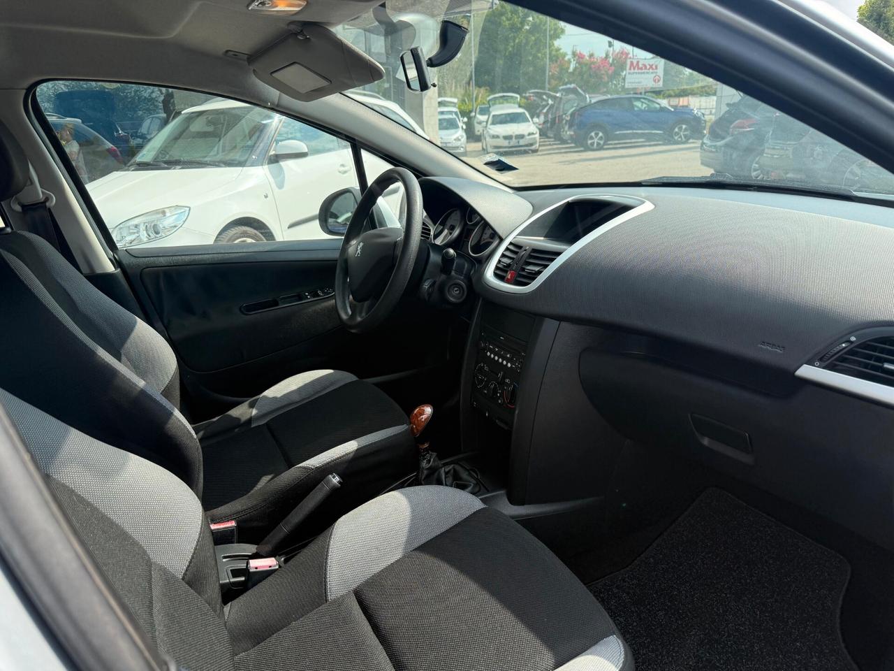 Peugeot 207 1.4 GPL Neopatentati