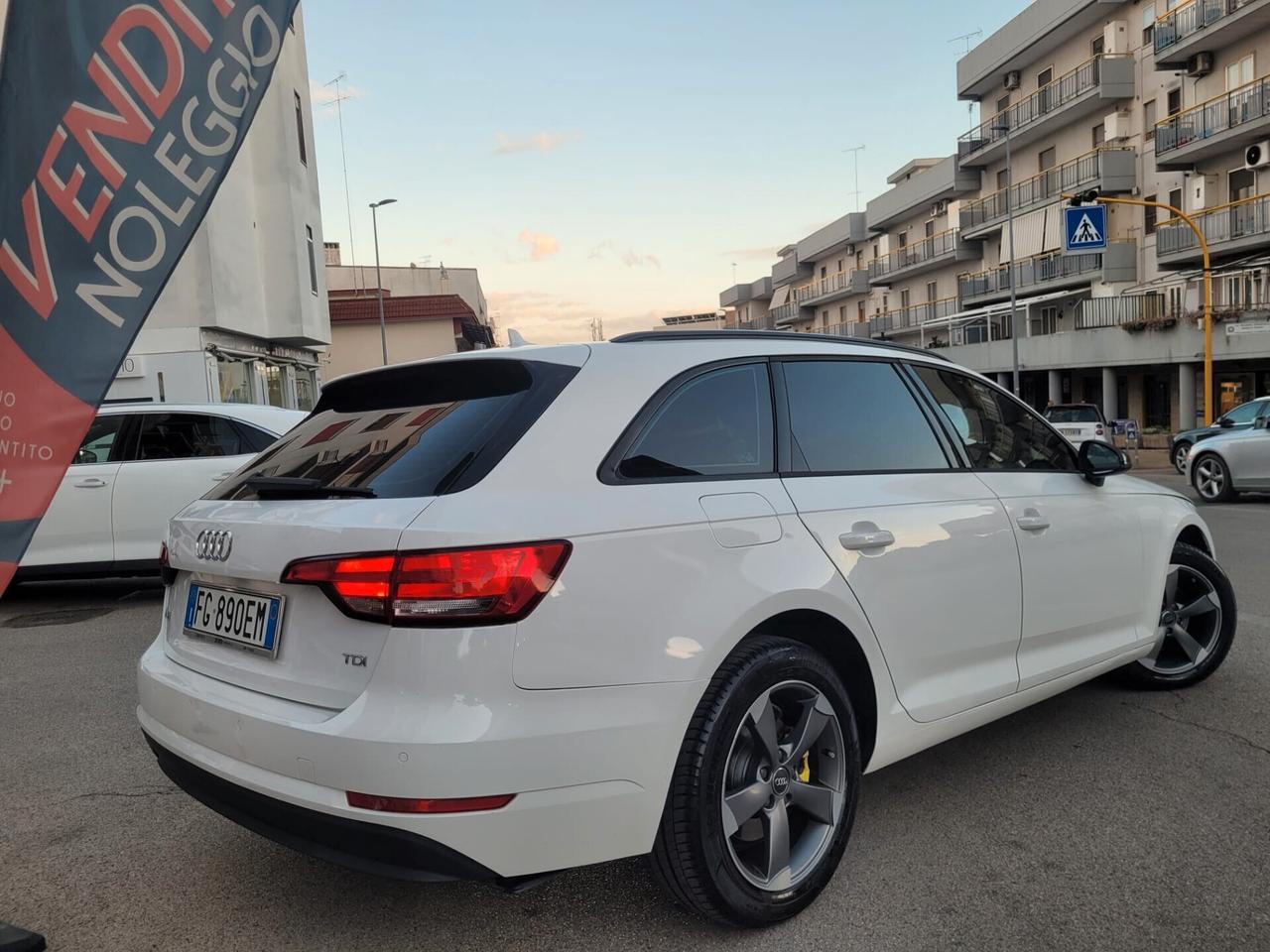 Audi A4 2.0 TDI 150 CV ultra S tronic Sport * Navi * Garantita 12 Mesi