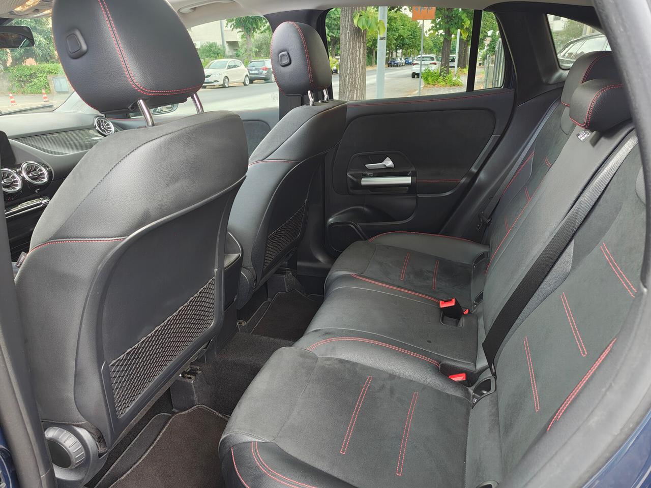 Mercedes-benz GLA 200 Automatic Premium