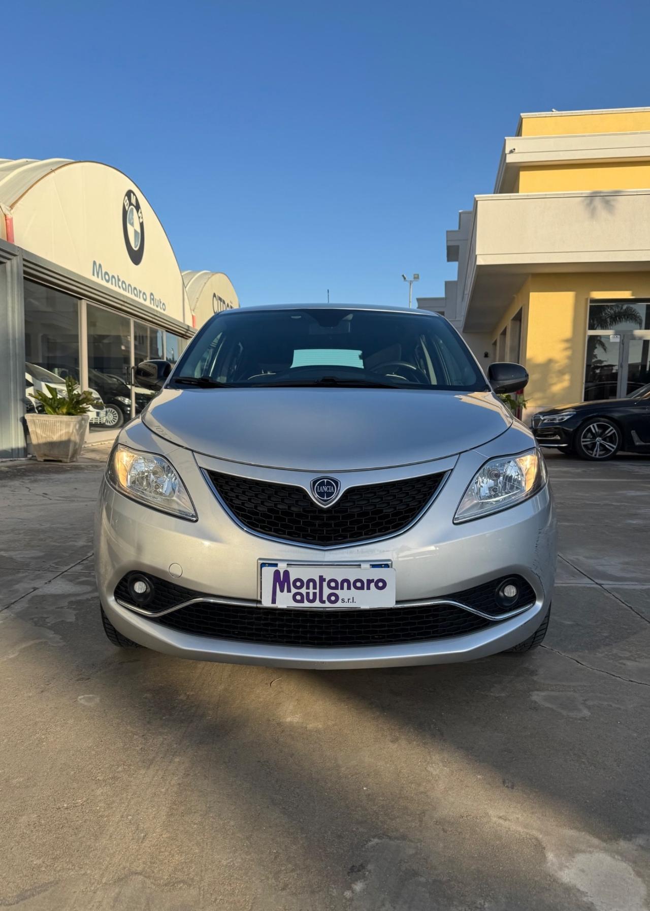 Lancia Ypsilon 1.2 69 CV 5 porte Gold