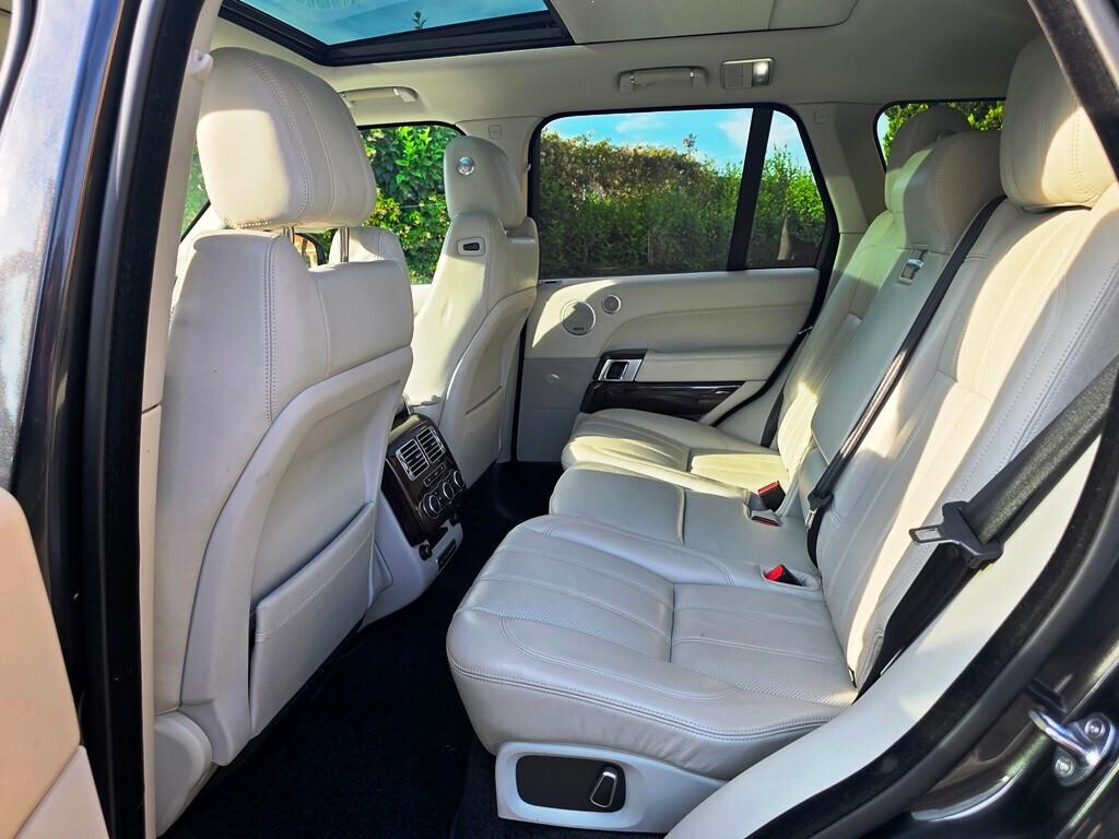 Land Rover Range Rover 4.4 SDV8 VOGUE
