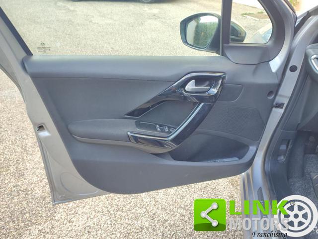 PEUGEOT 208 1° serie PureTech 82 Stop&Start 5 porte Signature