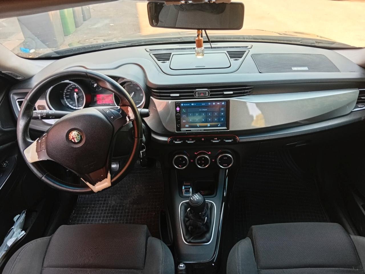 Alfa Romeo Giulietta 1.6 JTDm-2 105 CV Exclusive