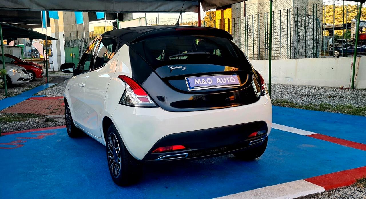 LANCIA YPSILON 1.2 BENZINA G.P.L DI CASA KM 71 MILA