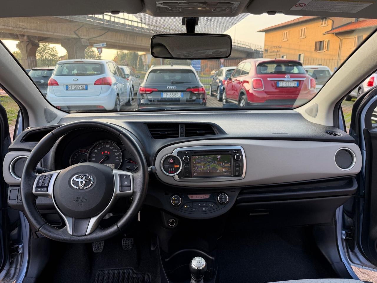 Toyota Yaris 1.3 5 porte Lounge OK NEOPATENTATI