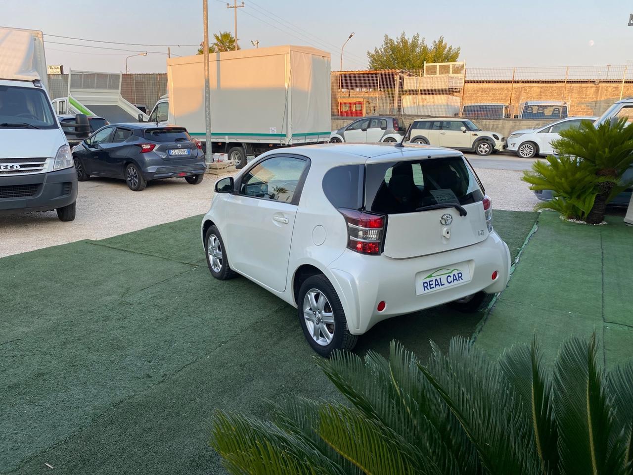 Toyota iQ Clima Benzina Neopatentati