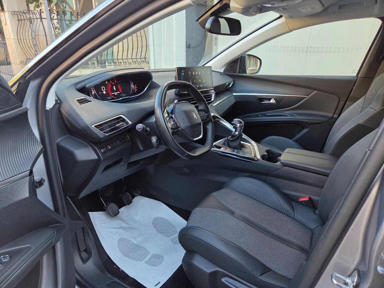 PEUGEOT 3008 1.5 BLUEHDI 130 CV ALLURE PACK 2022