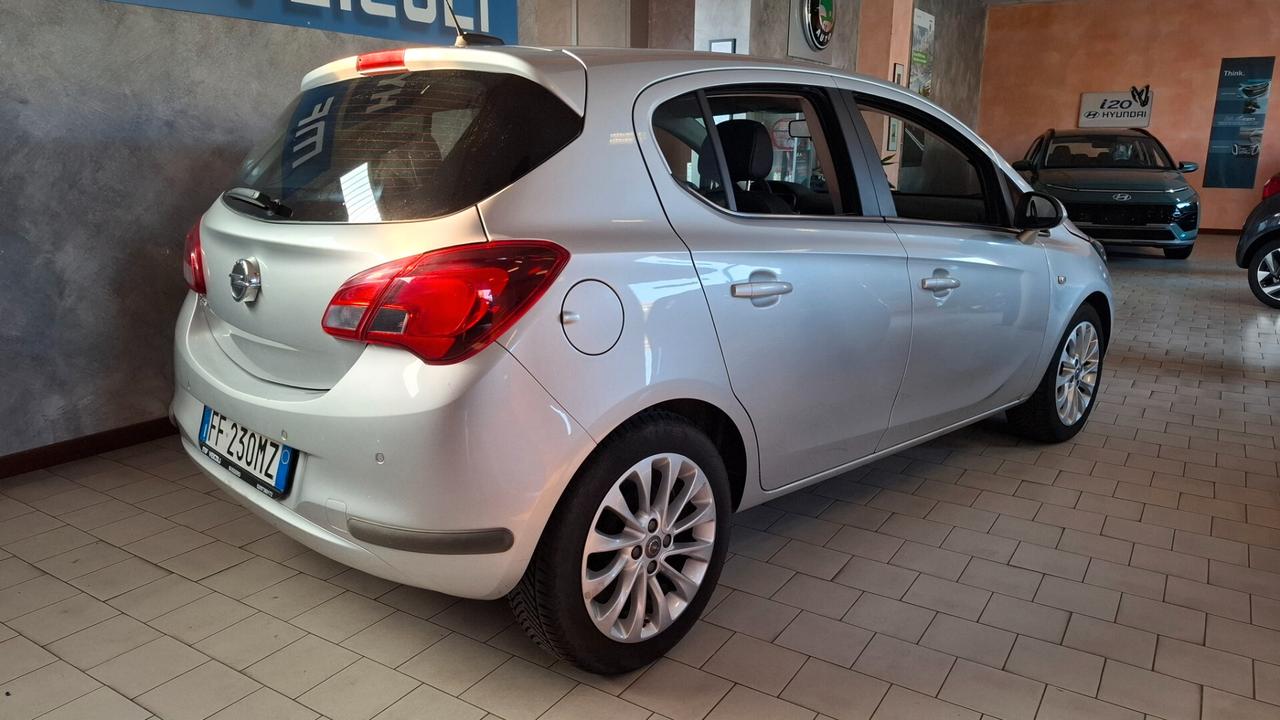 Opel Corsa 1.4 90CV 5 porte Cosmo