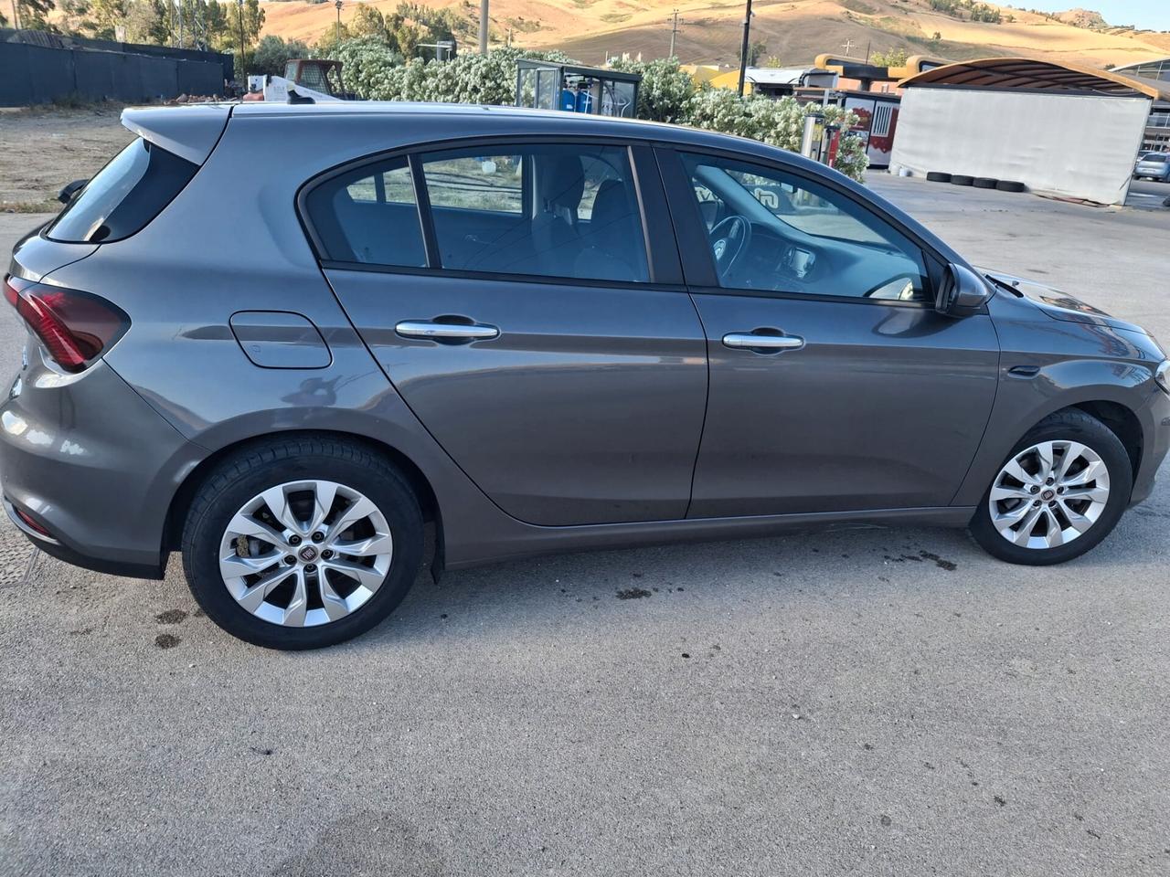Fiat Tipo 1.6 Mjt S&S 5 porte Lounge - 2018