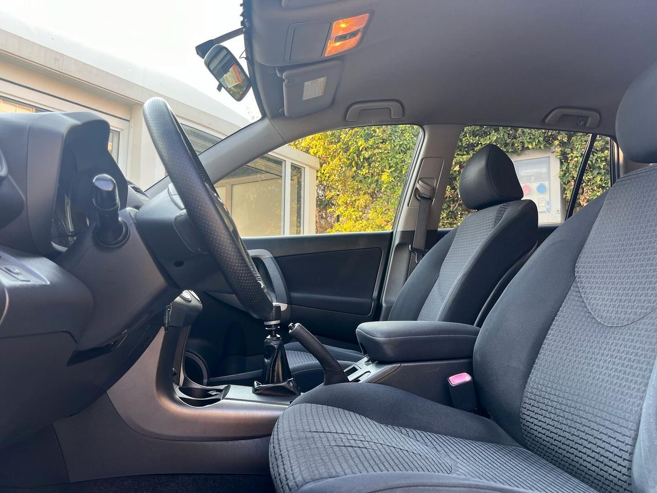 Toyota RAV 4 RAV4 2.2 D-4D 136 CV Sol