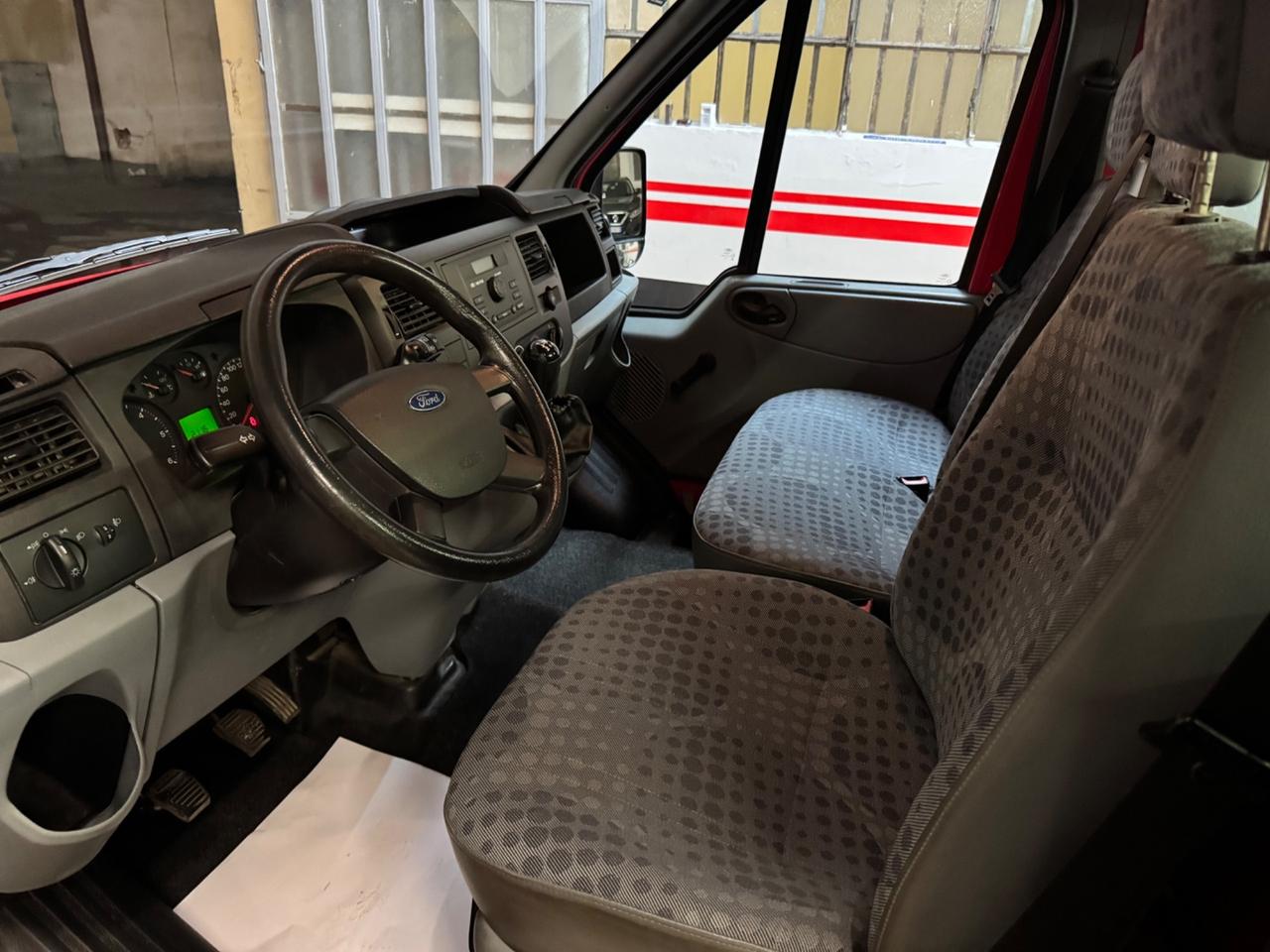 Ford Transit 2.2 Tdci 330 T 110 Cassone