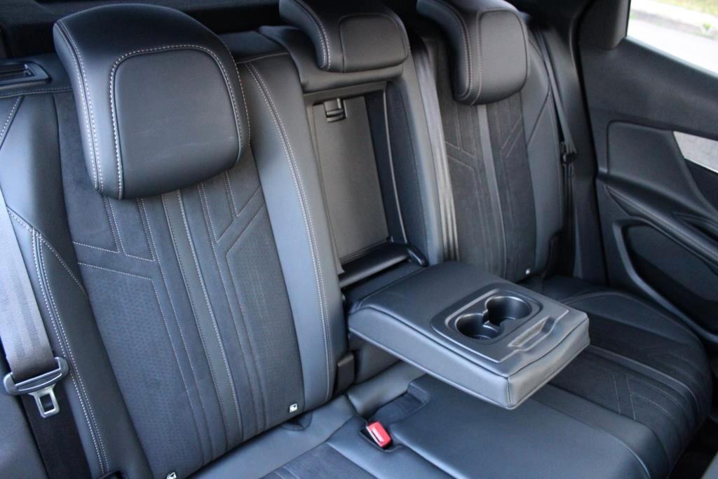 PEUGEOT 3008 1.5 BlueHDi EAT8 GT Pack
