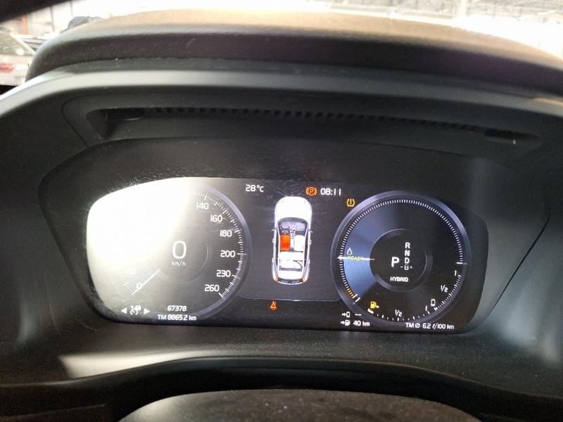 VOLVO XC40 T5 RECHARGE PLUG-IN AUTO CORE SUV