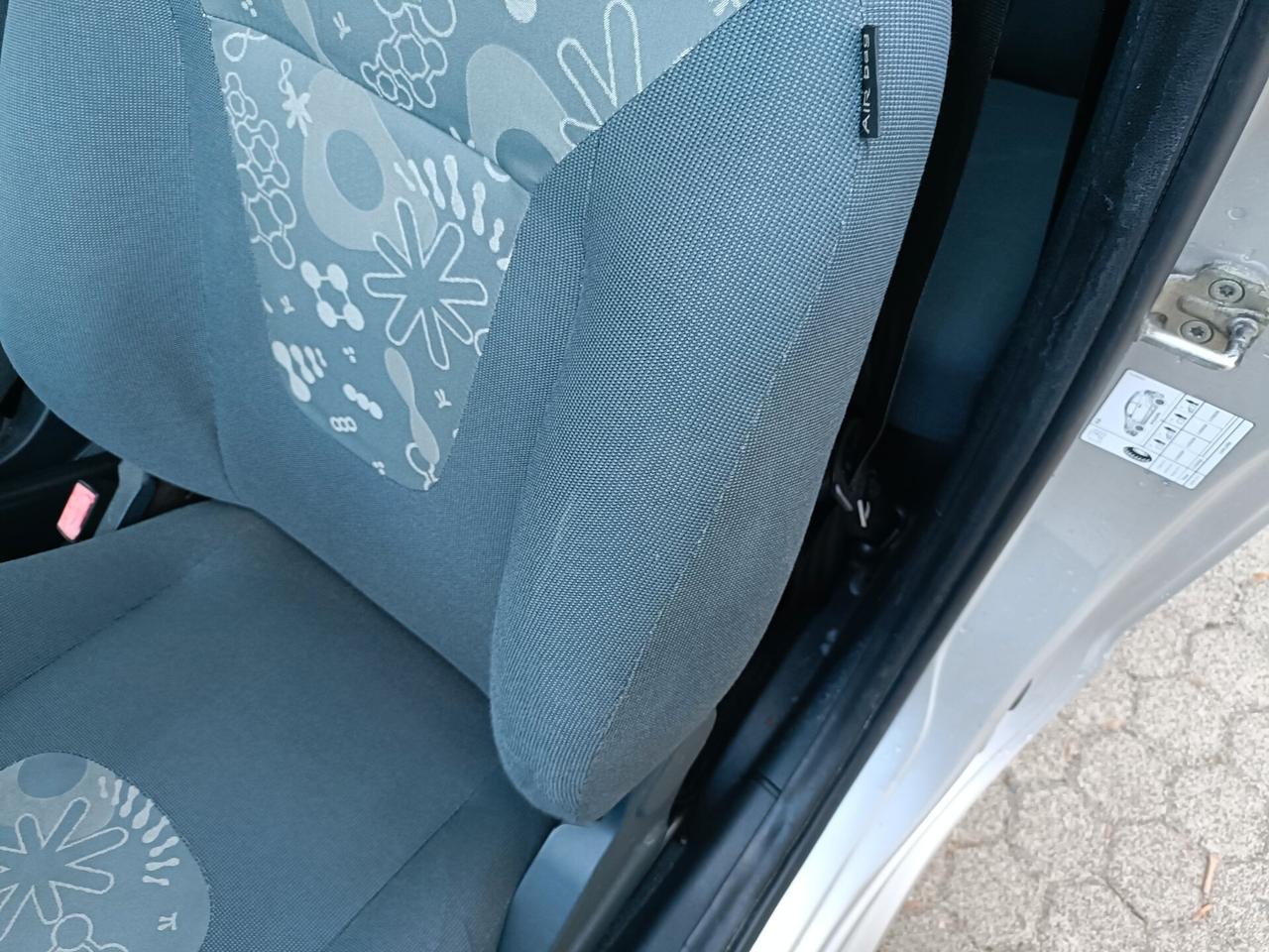Ford Ka 1.2 8V 69 CV Black&White Edition