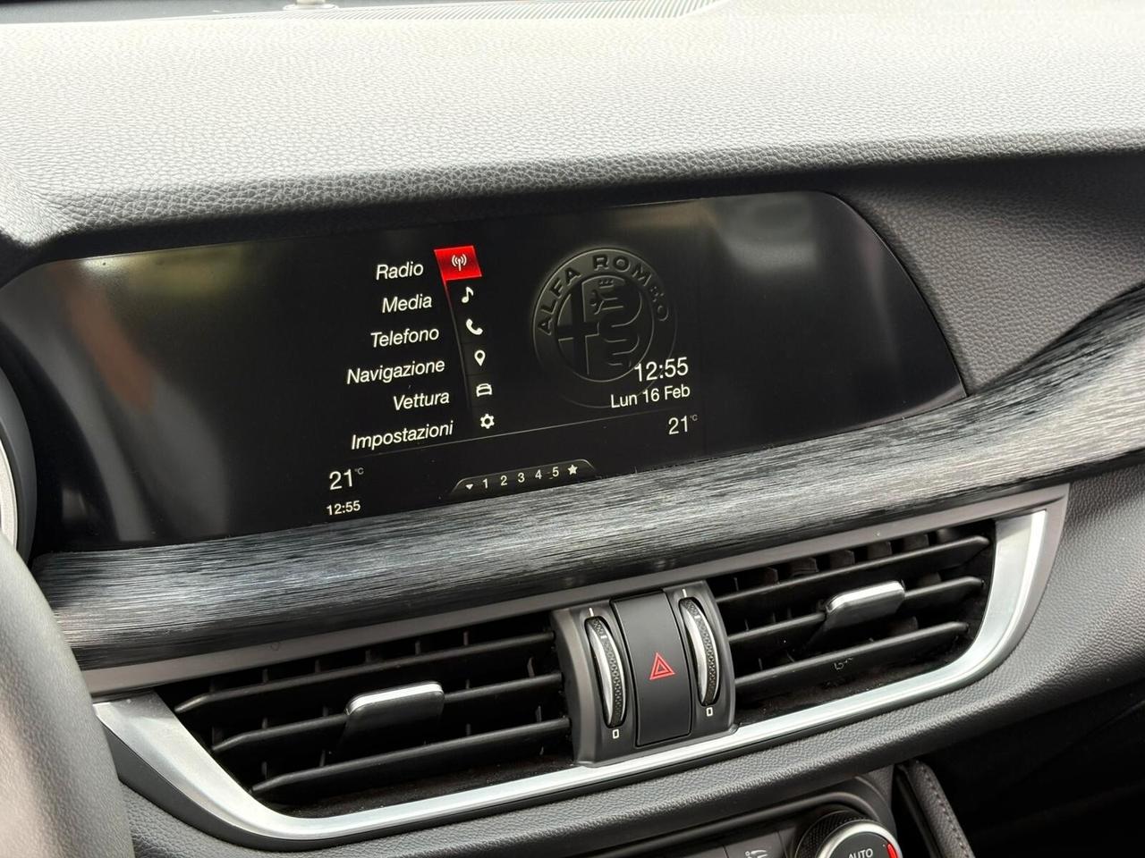 Alfa Romeo Stelvio 2.2 Turbodiesel 210 CV AT8 Q4 Business